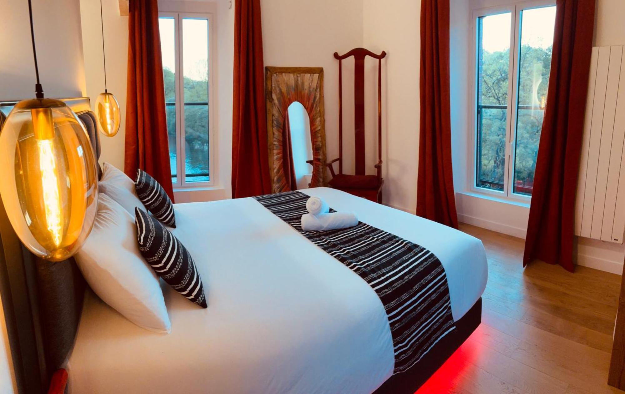 Le Moulin Du Guy, Proche Du Puy Dufou Bed and Breakfast Chanverrie Eksteriør billede